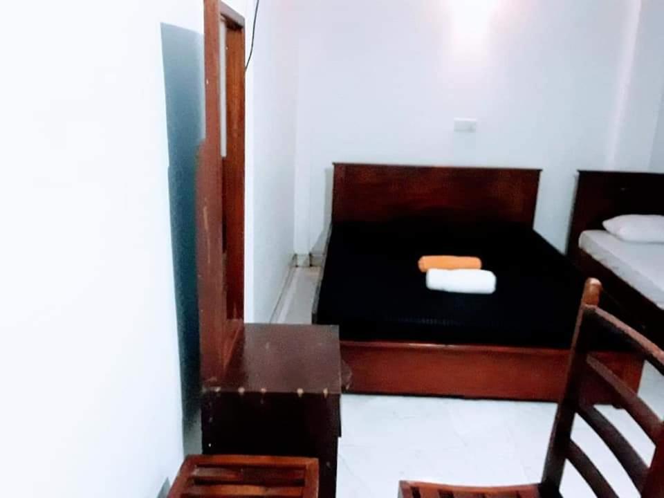 Black And White Kandy Guest House 02 Deiyannewela Bilik gambar
